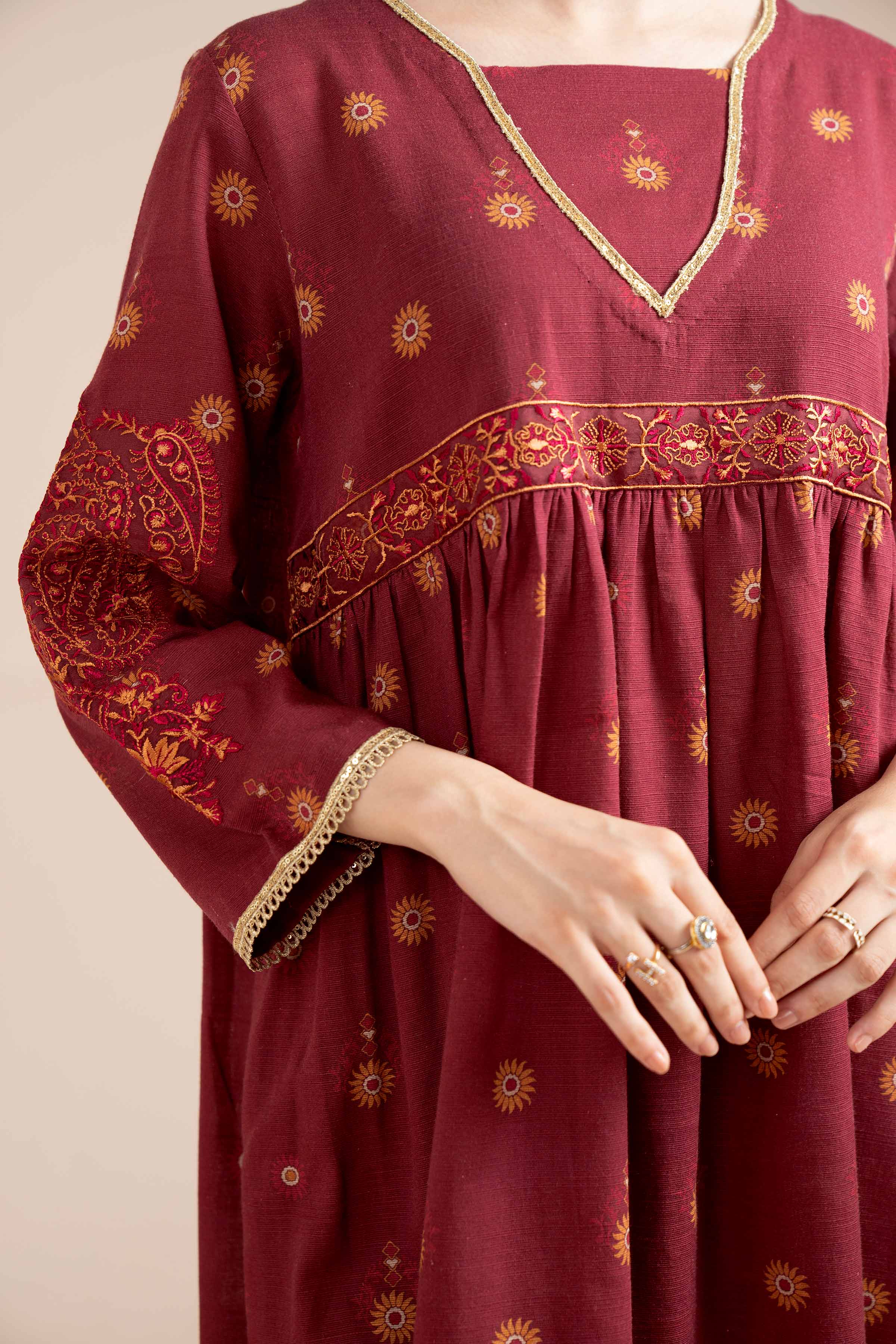 2 Piece - Printed Embroidered Suit - 42404077 - Image 4