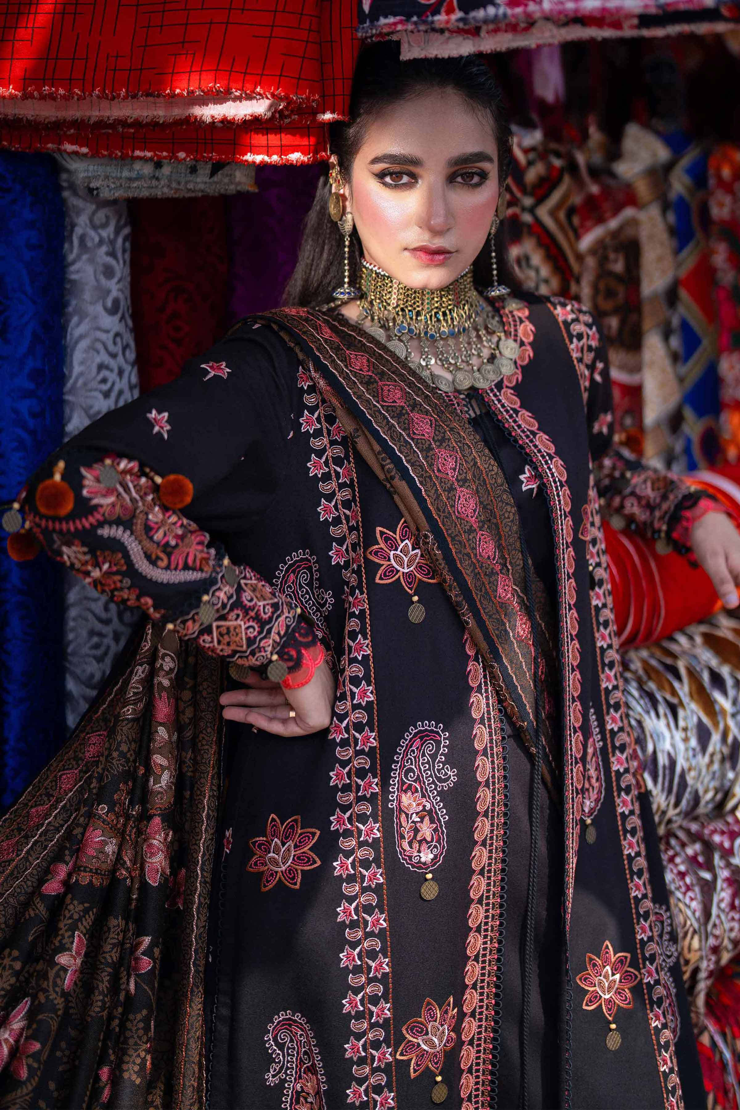 3 Piece - Embroidered Suit - 42404380 - Image 2