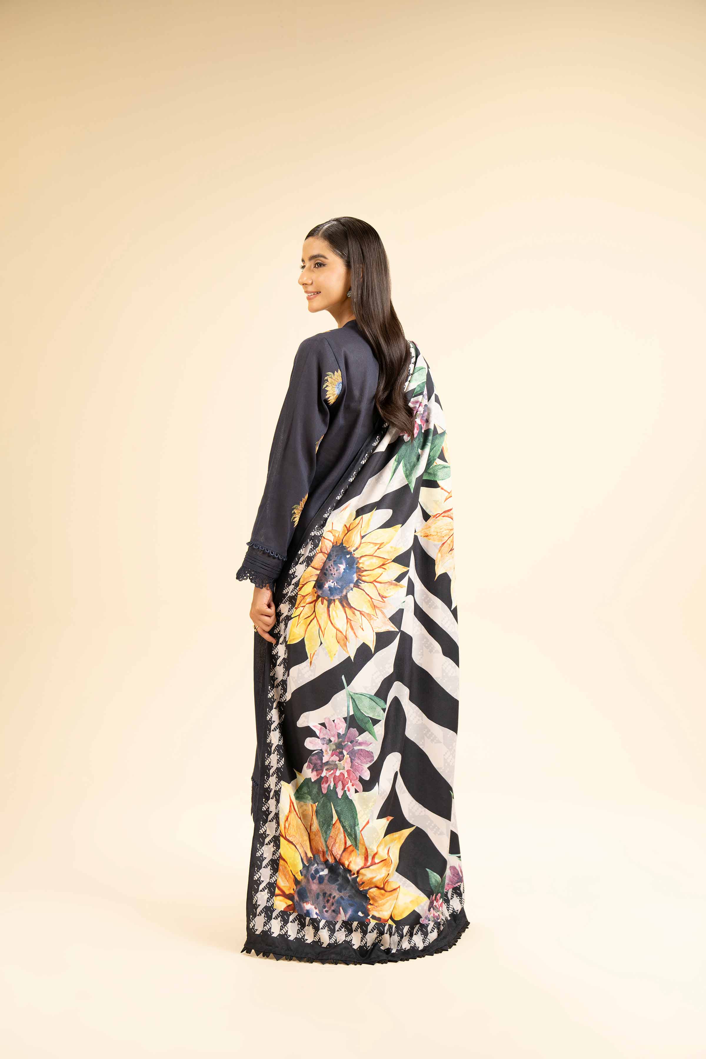 3 Piece - Embroidered Suit - 42404554 - Image 3
