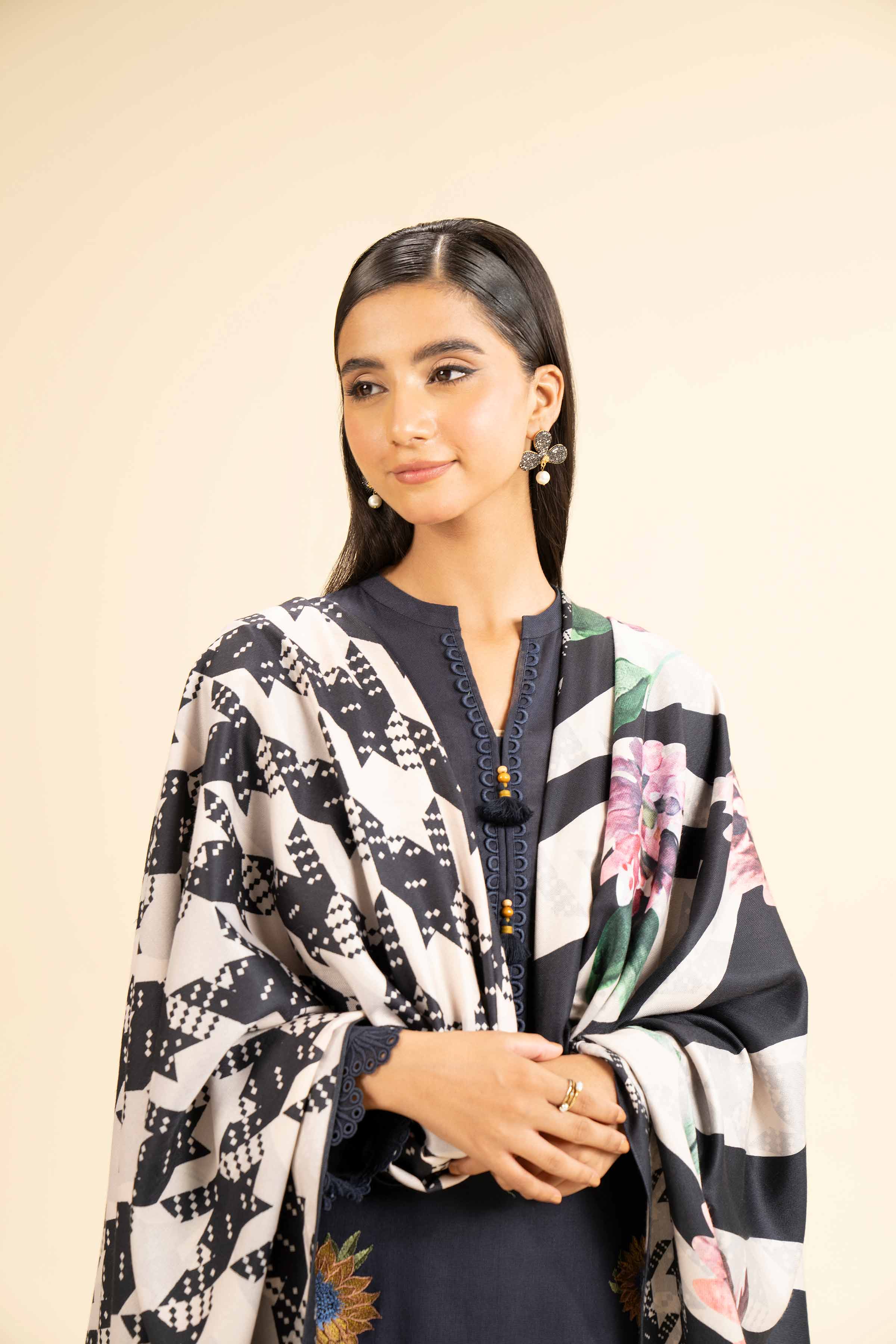 3 Piece - Embroidered Suit - 42404554 - Image 4