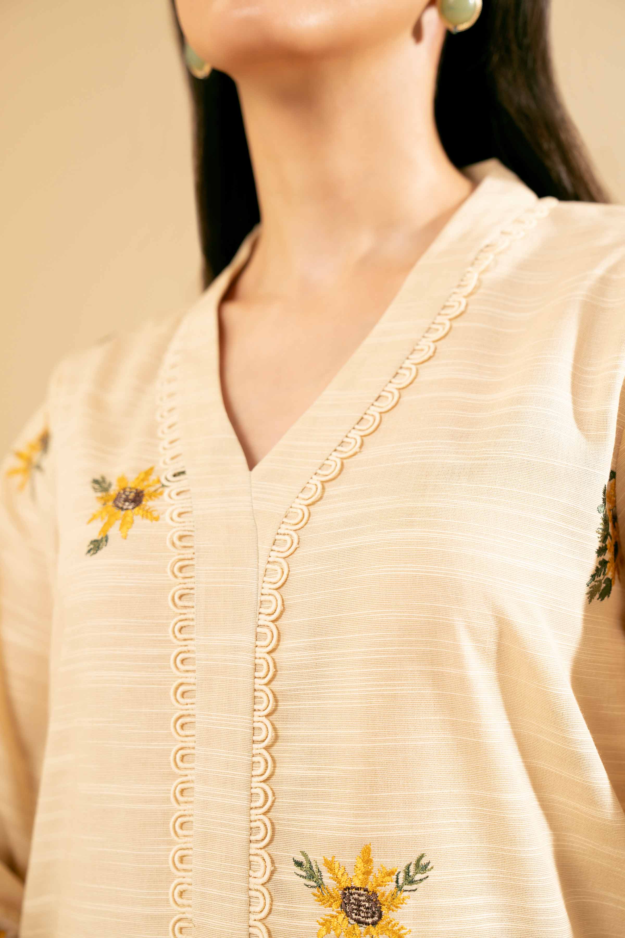 3 Piece - Embroidered Suit - 42404608 - Image 6