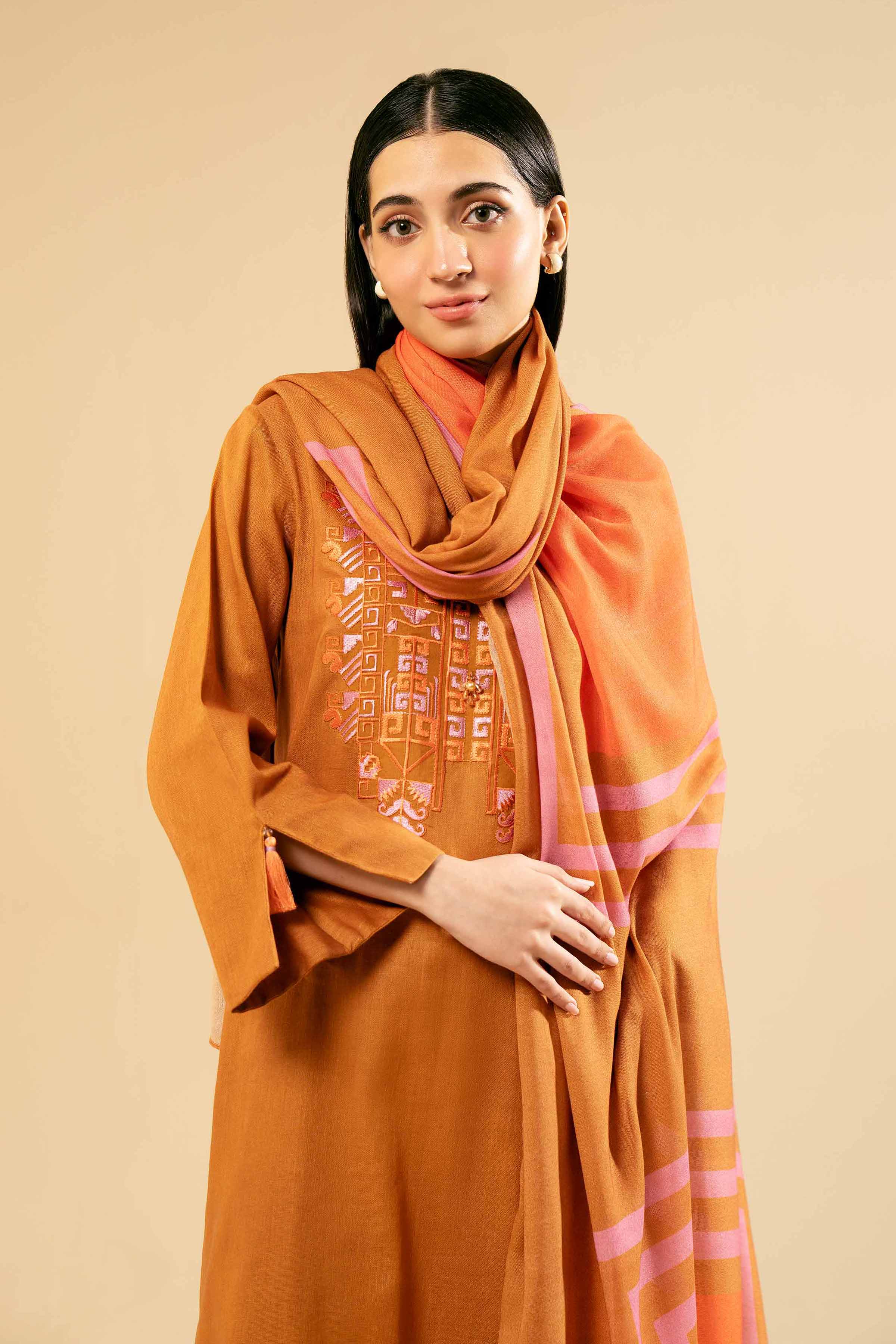 3 Piece - Embroidered Suit - 42404697 - Image 2
