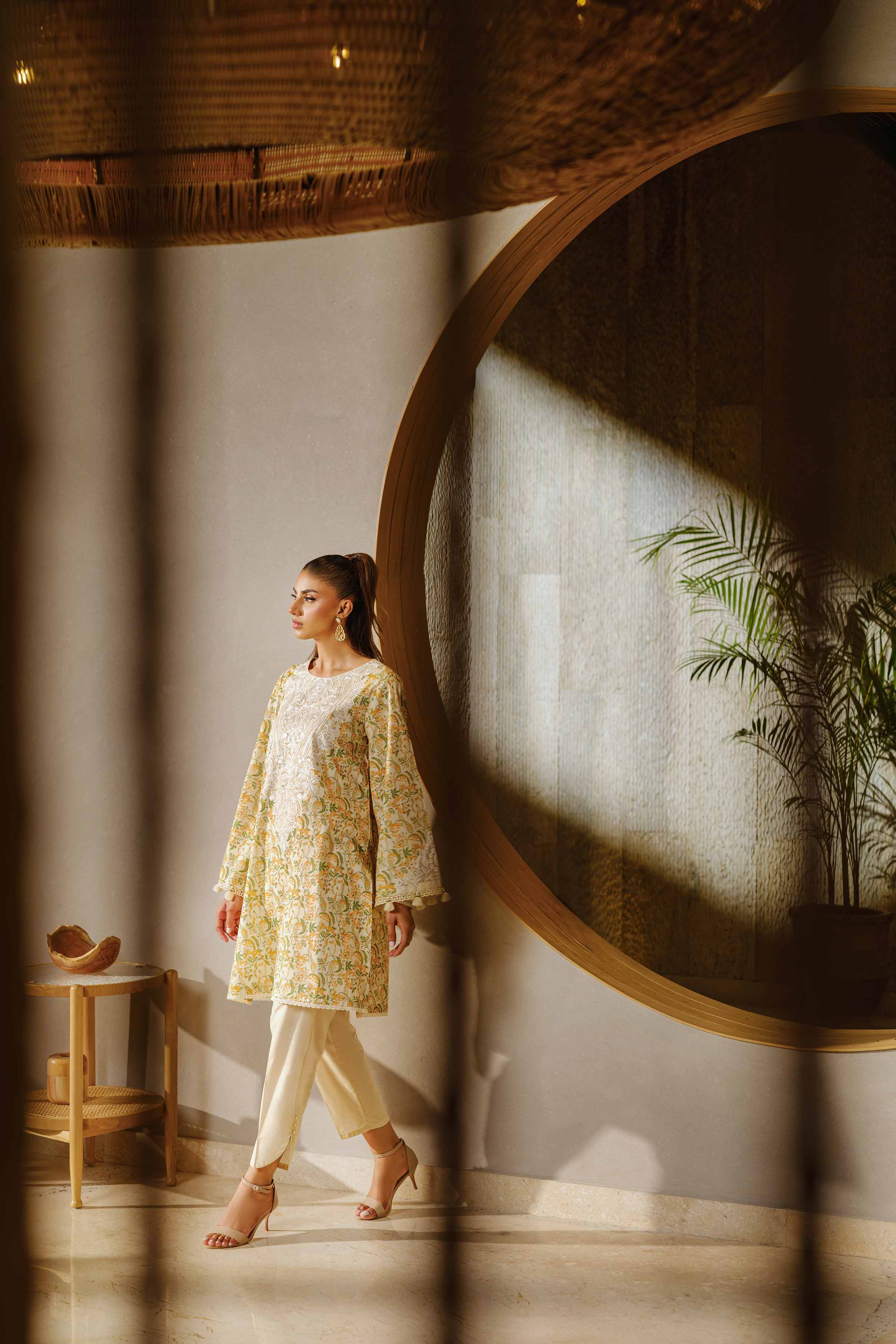 2 Piece - Printed Embroidered Suit - 42502070 - Image 3