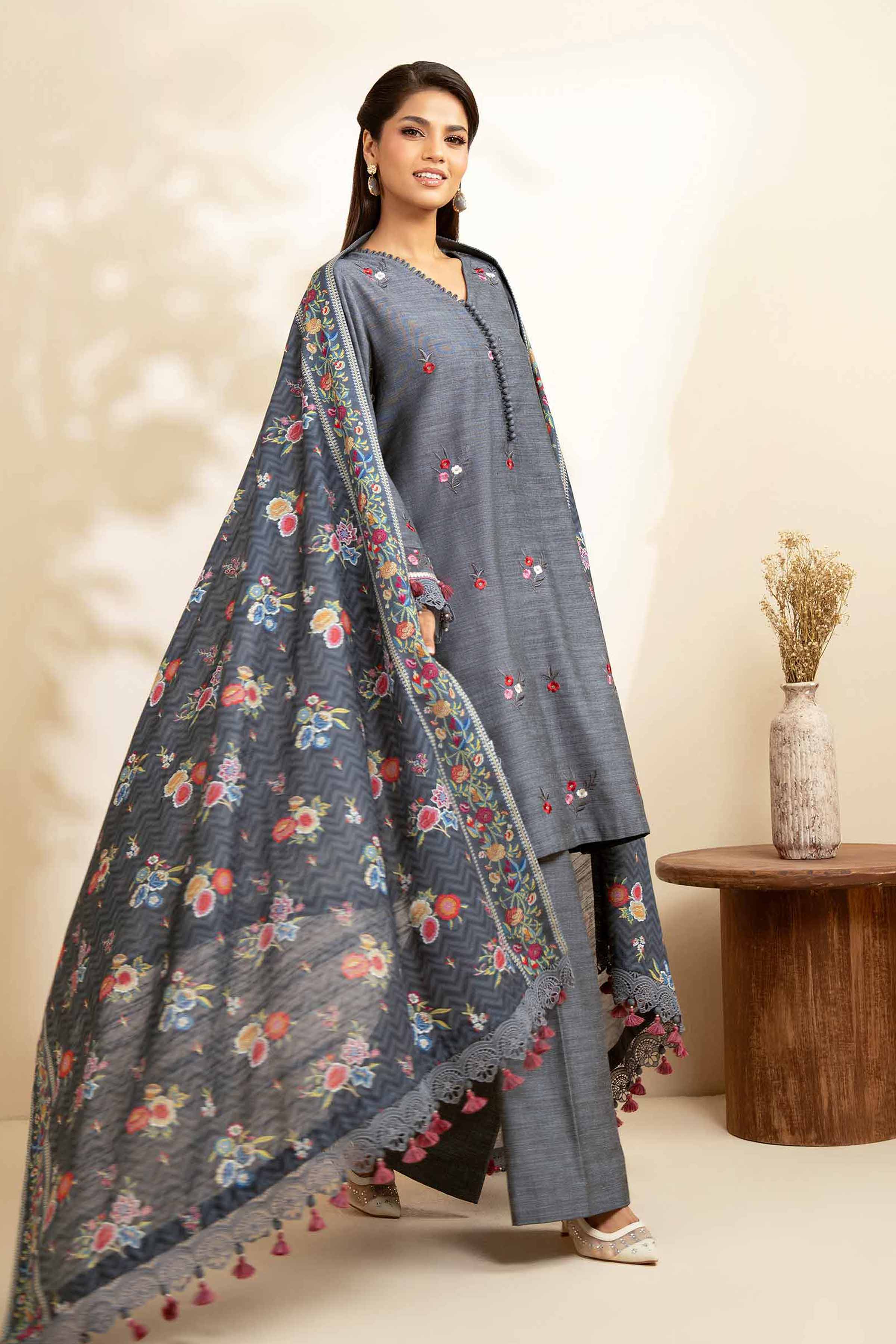 3 Piece - Printed Embroidered Suit - 42502537 - Image 2