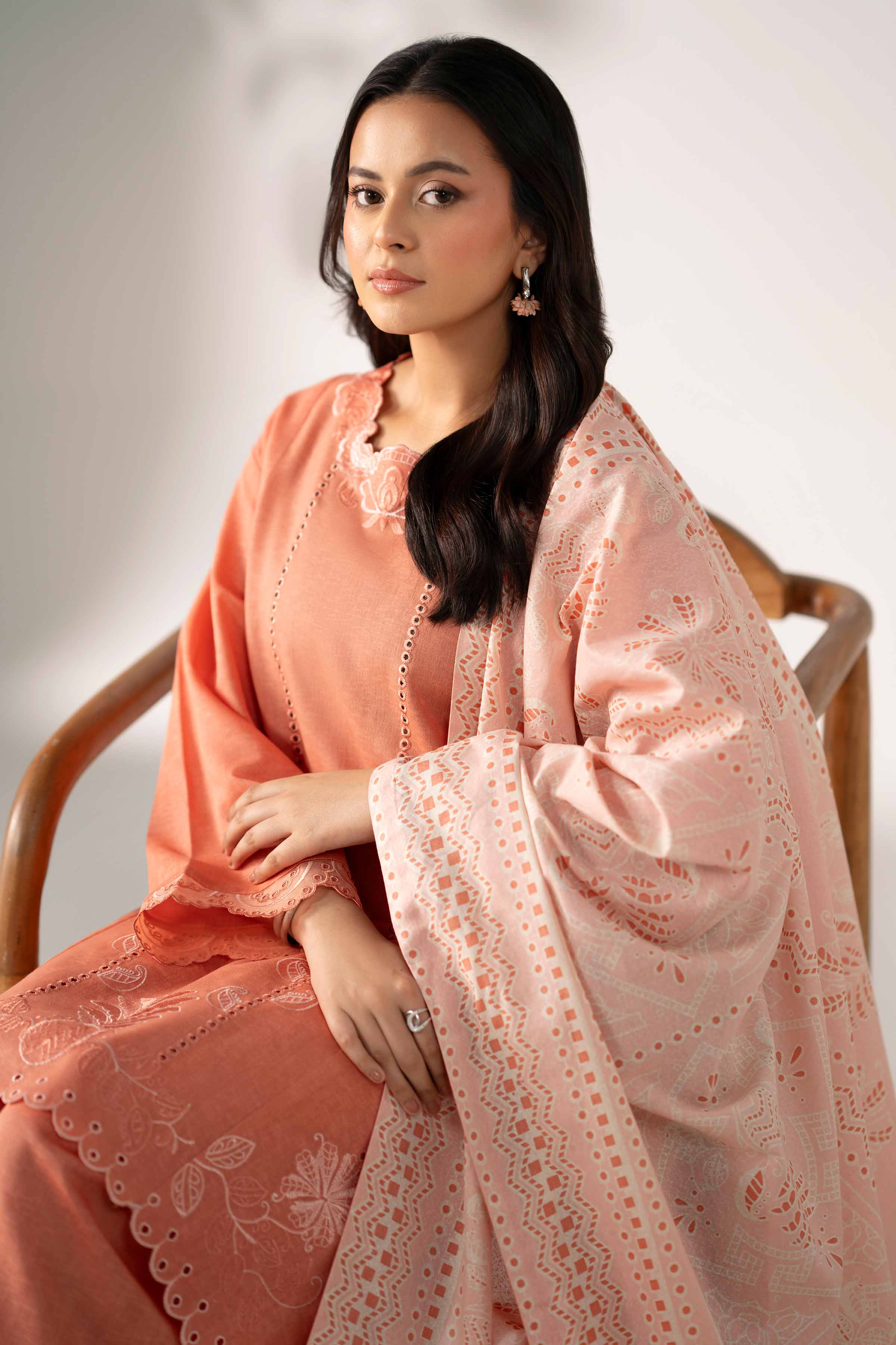 3 Piece - Printed Embroidered Suit - 42502956 - Image 4