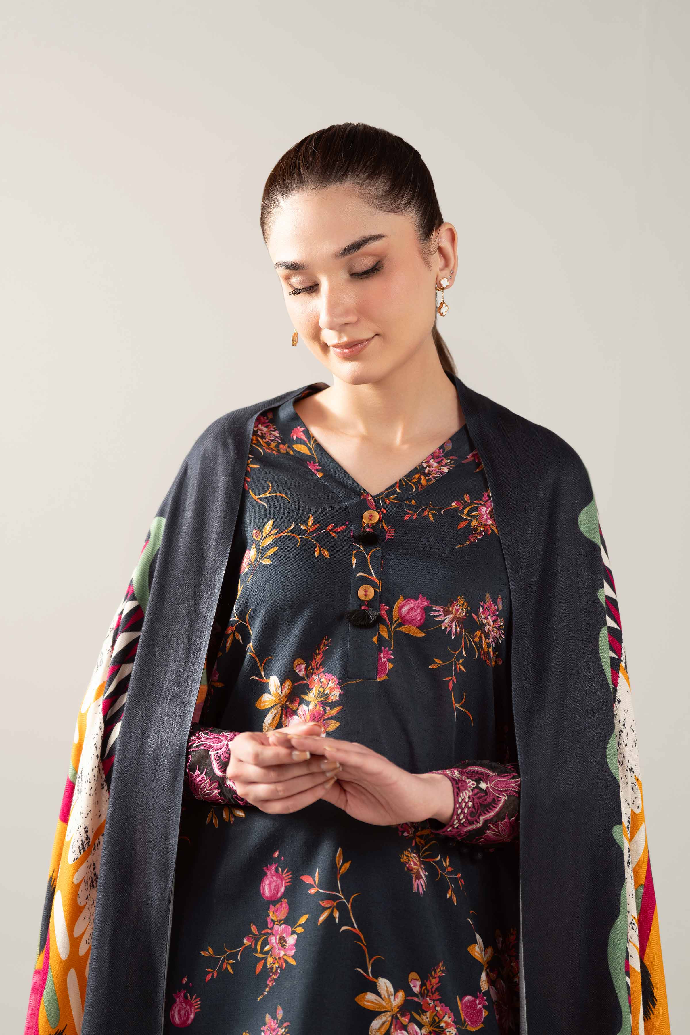 3 Piece - Printed Embroidered Suit - 42503524 - Image 4