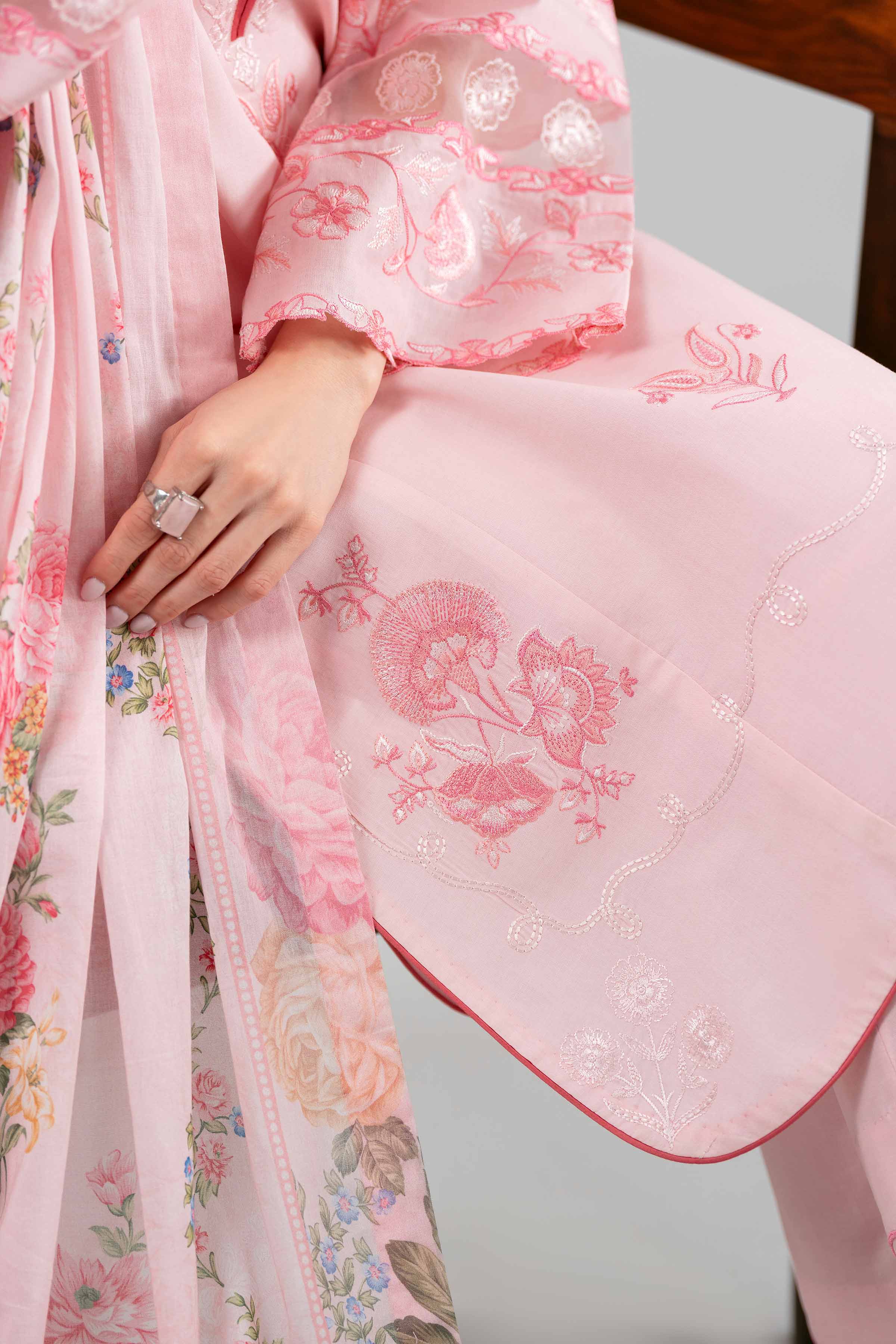 3 Piece - Digital Printed Embroidered Suit - 42601532 - Image 4