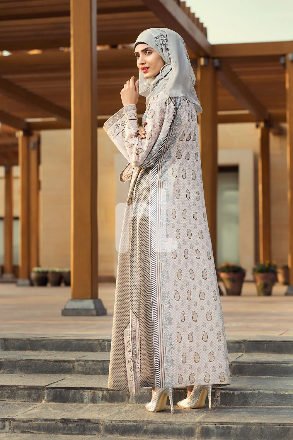 DE19-14 Beige Printed Embroidered Stitched Lawn Fustaan  1PC - Image 2