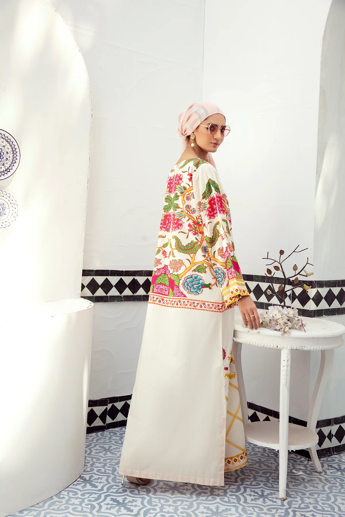 DE21-07-Embroidery Detailing Basic stitched Fustaan-1PC - Image 3