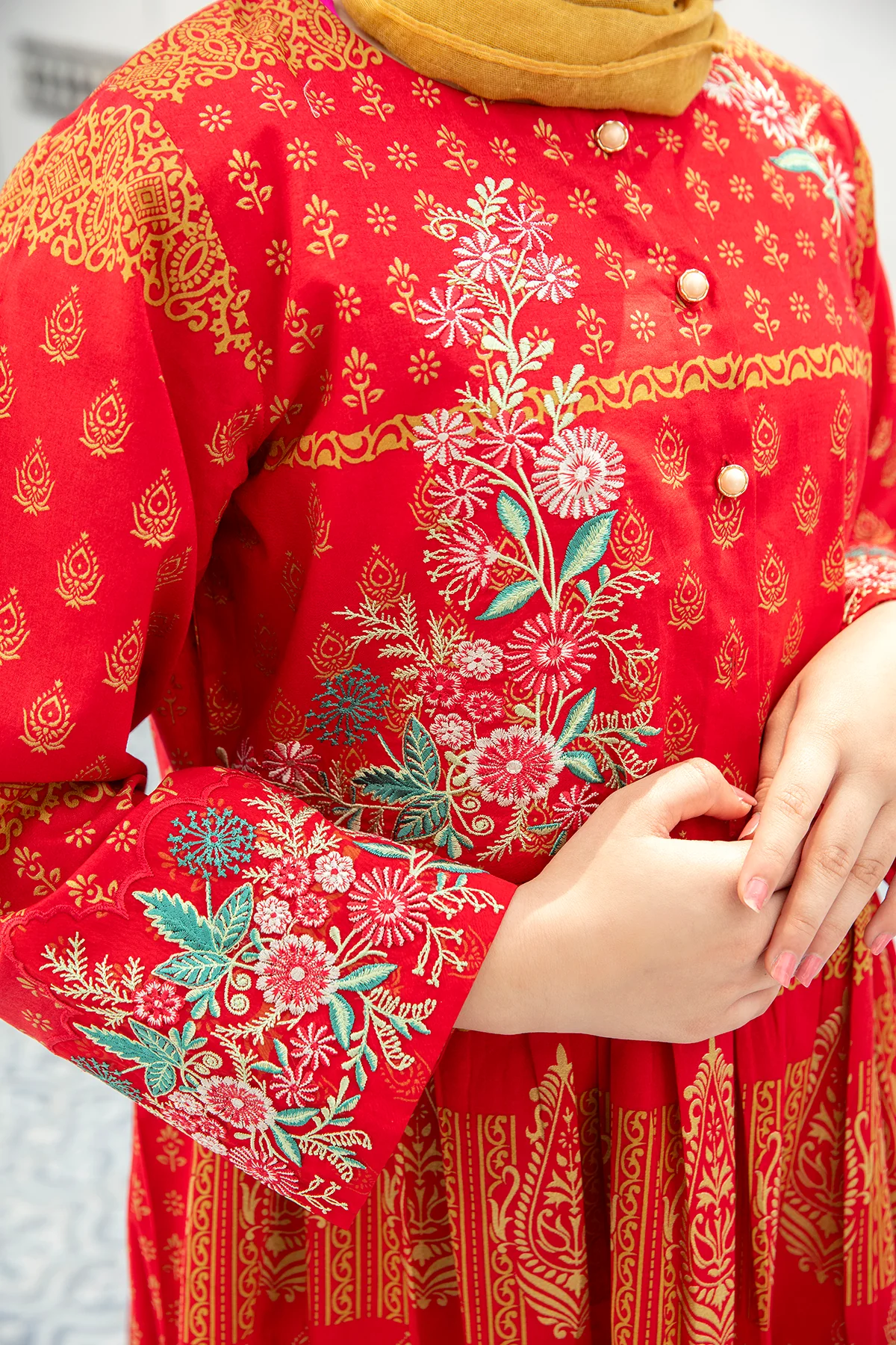 DE21-12-Embroidered Yoke with Button Detailing Kid Fustaan-1PC - Image 4