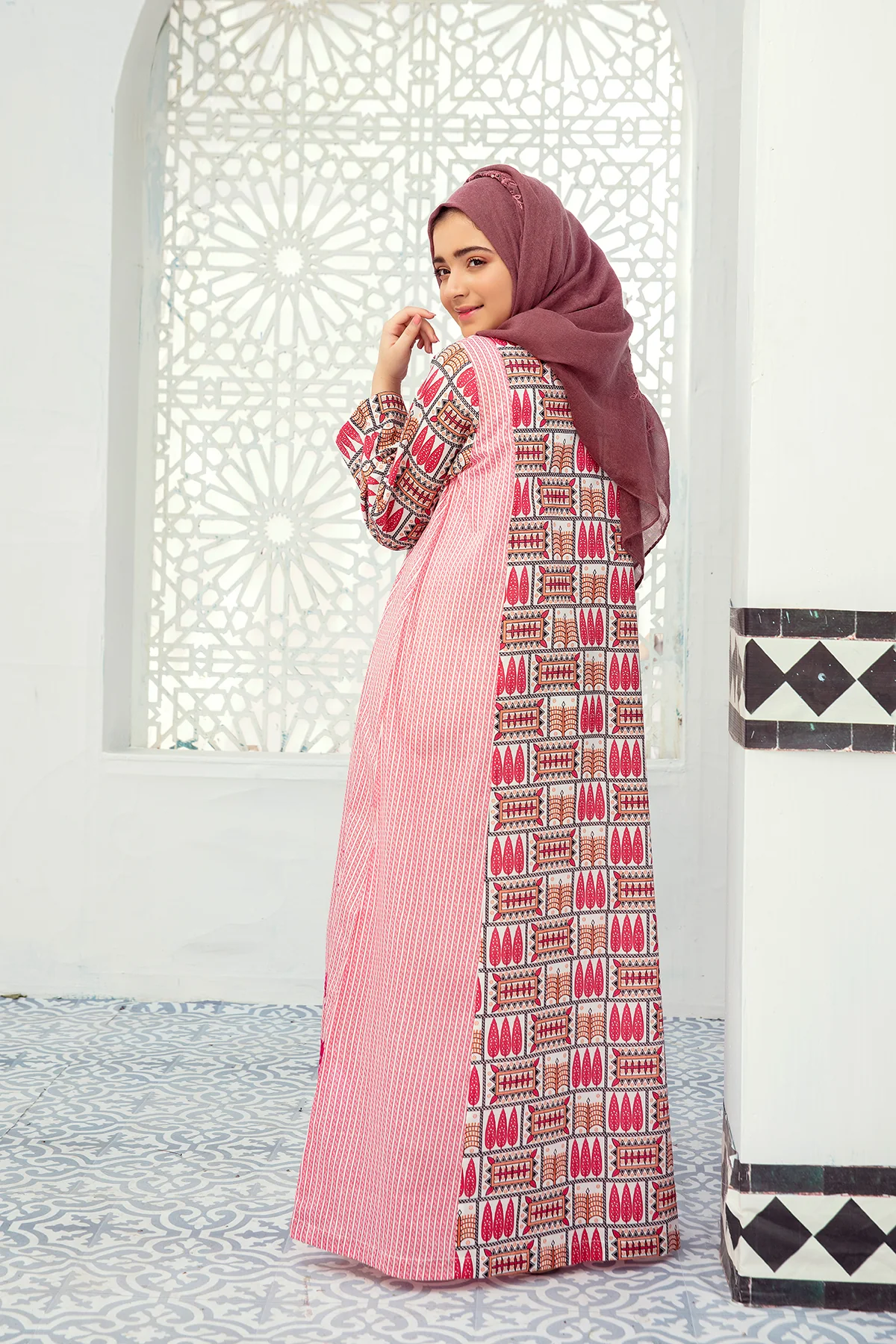 DE21-25 Embroidered Mix & Match Stitched Fustaan-1PC - Image 2