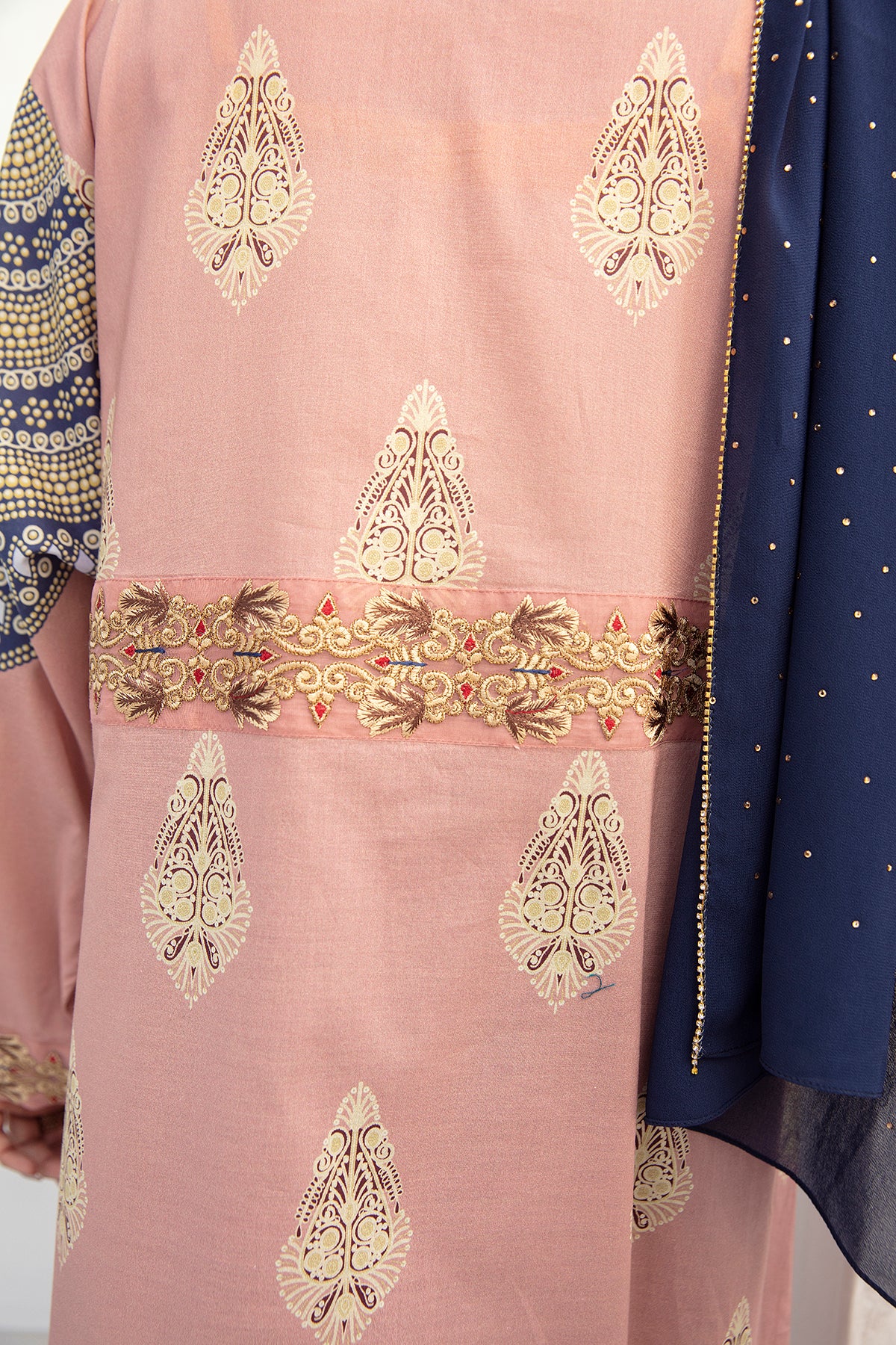 DE21-29-Embroidered Detailing Dropped Shoulder Fustaan-1PC - Image 6