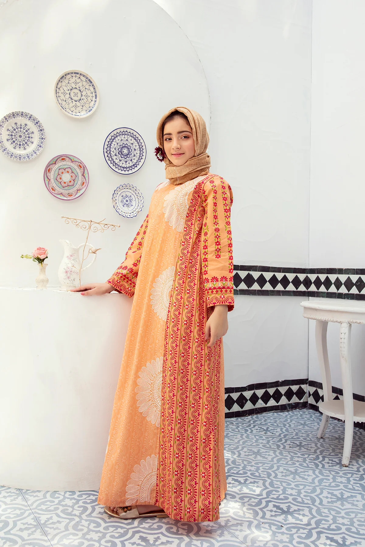 DE21-39-Embroidered Paneled Fustaan - Image 2
