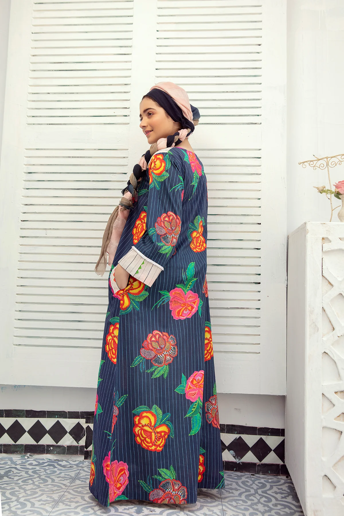 DE21-44-Mix & Match Embellished Detailing Stitched Fustaan-1PC - Image 2