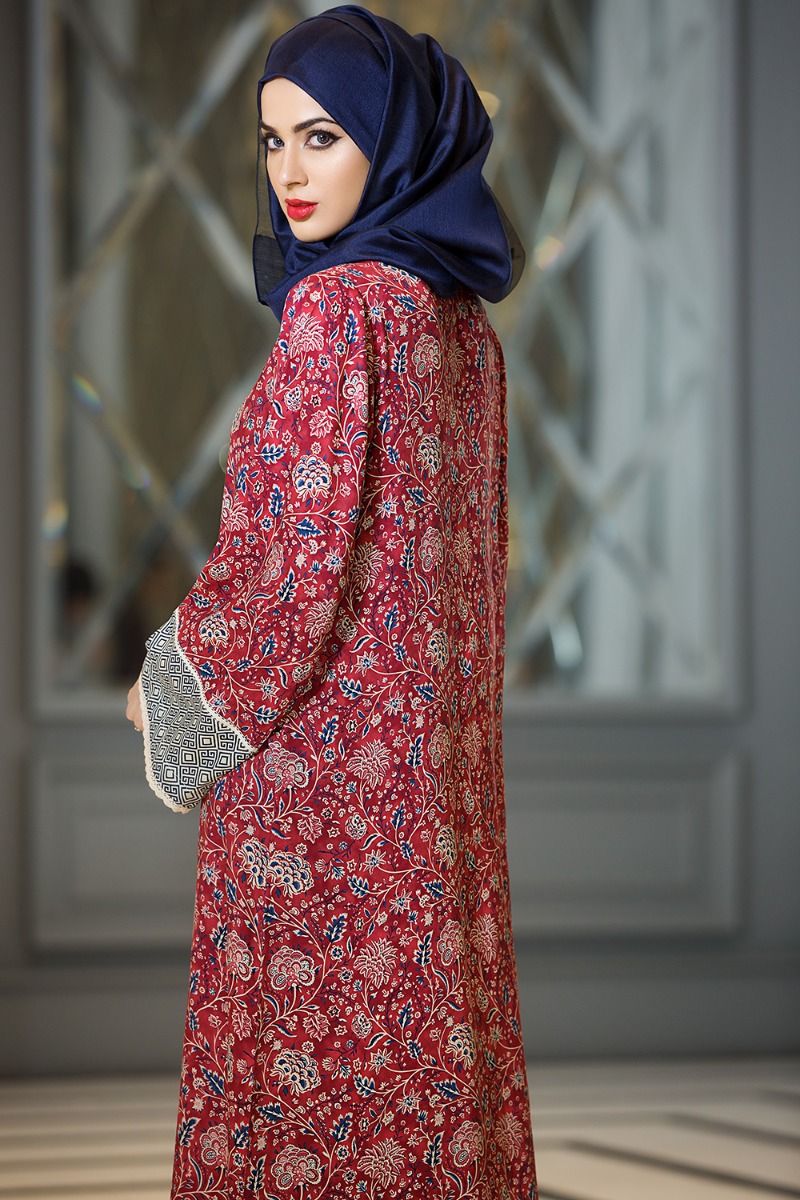 DS18-40 Red Colored Printed Lawn Fustaan - Image 2
