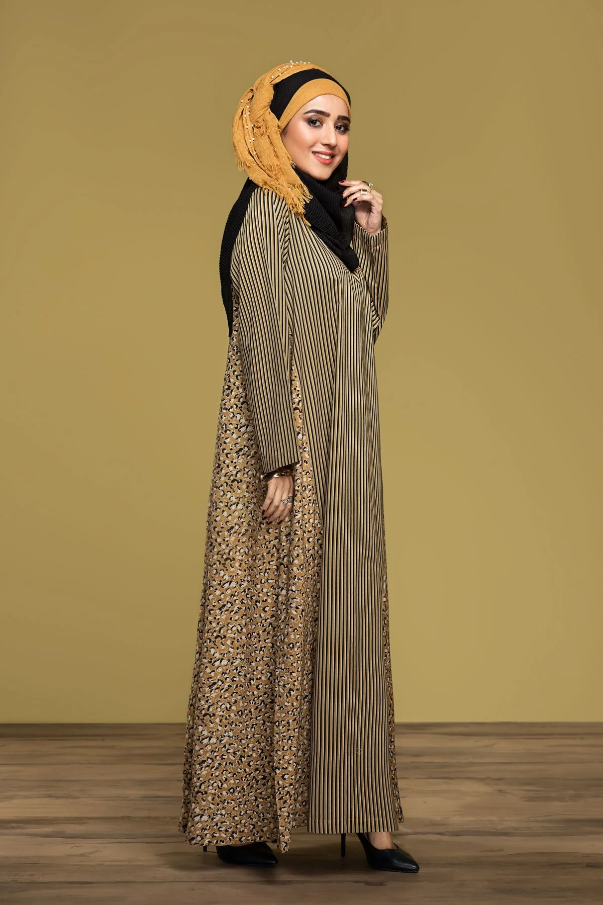 DS20-10 Printed Stitched Fustaan - 1PC - Image 3