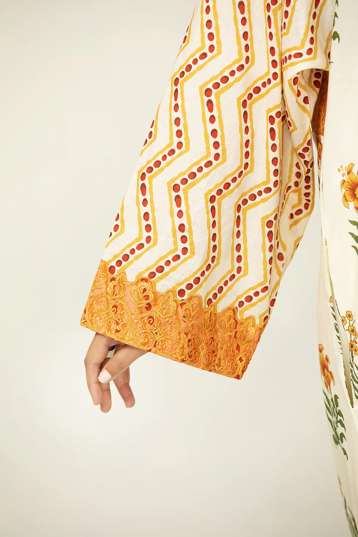 DS21-82 Embroidered Printed Lawn Fustaan - Image 7