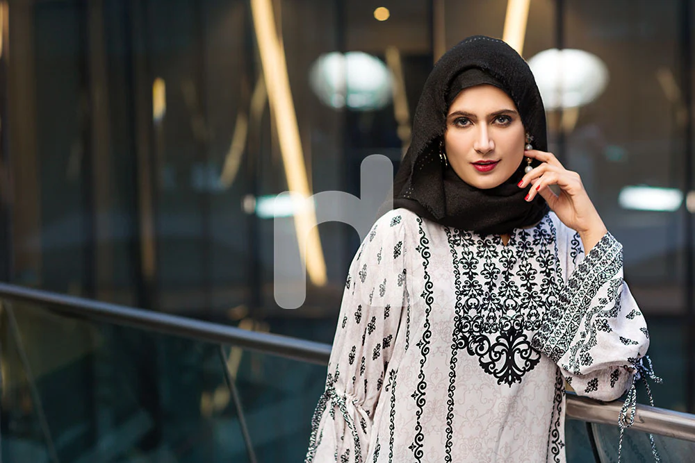 DSW19-52 Off White Digital Printed Stitched Lawn Fustaan  1PC - Image 4