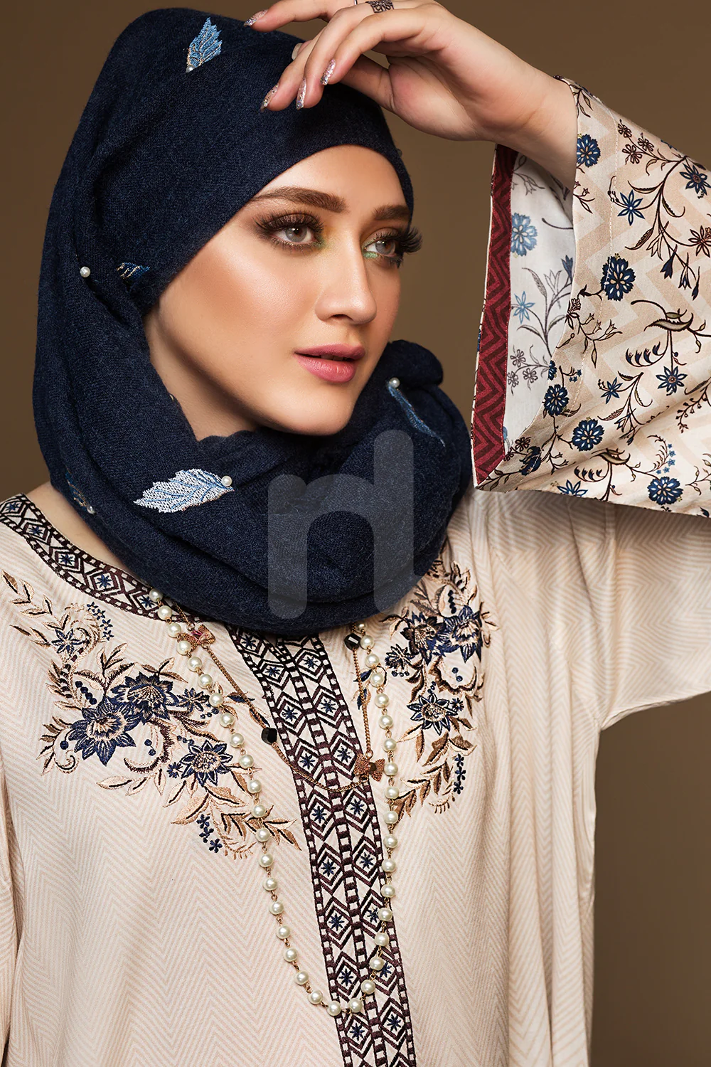 DW19-29 Grey Printed Embroidered Stitched Fustaan  1PC - Image 4