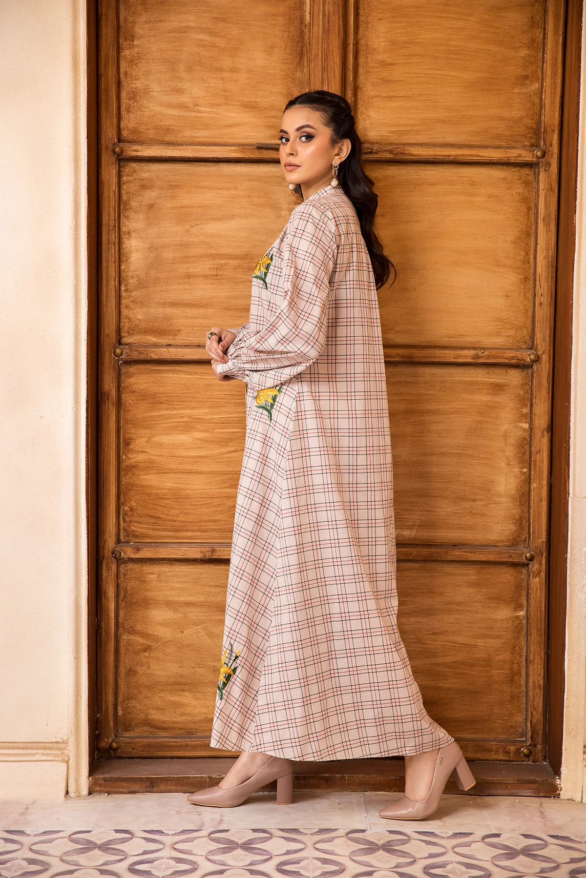DW22-52-Embroidered Gathered Fustaan 1PC - Image 2