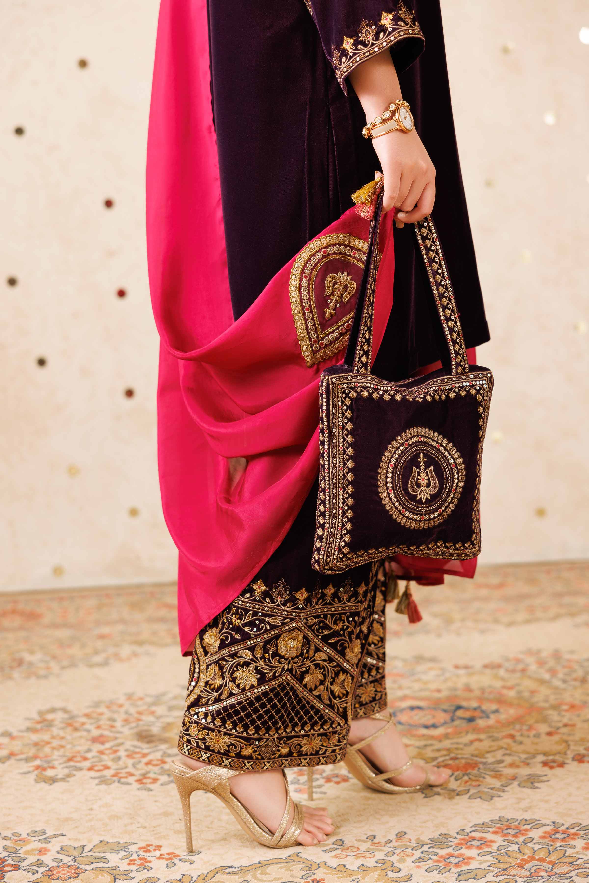 Embroidered Pouch - KFW25-142 - Image 3