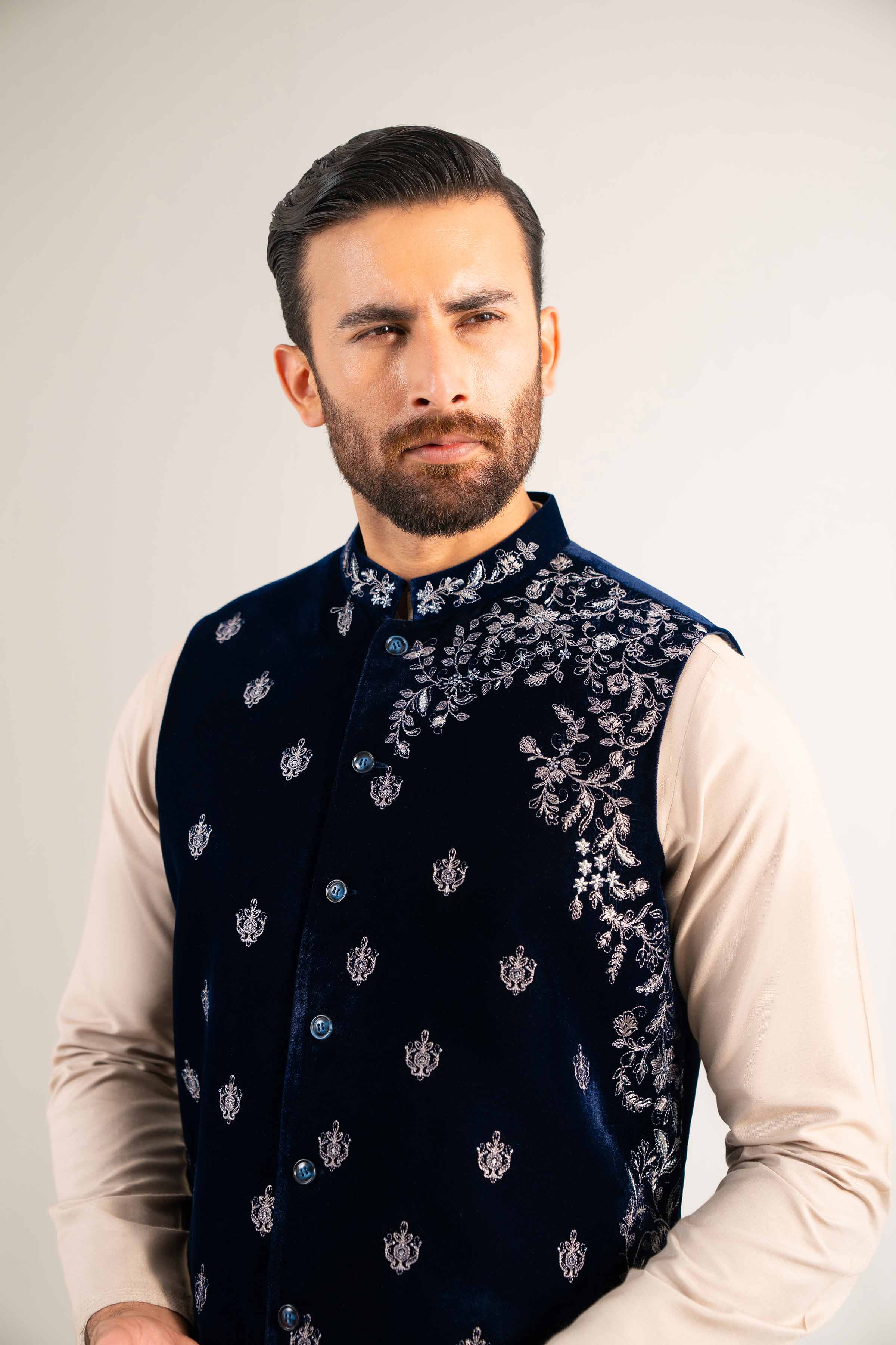Embroidered Waistcoat - KNW25-09 - Image 7
