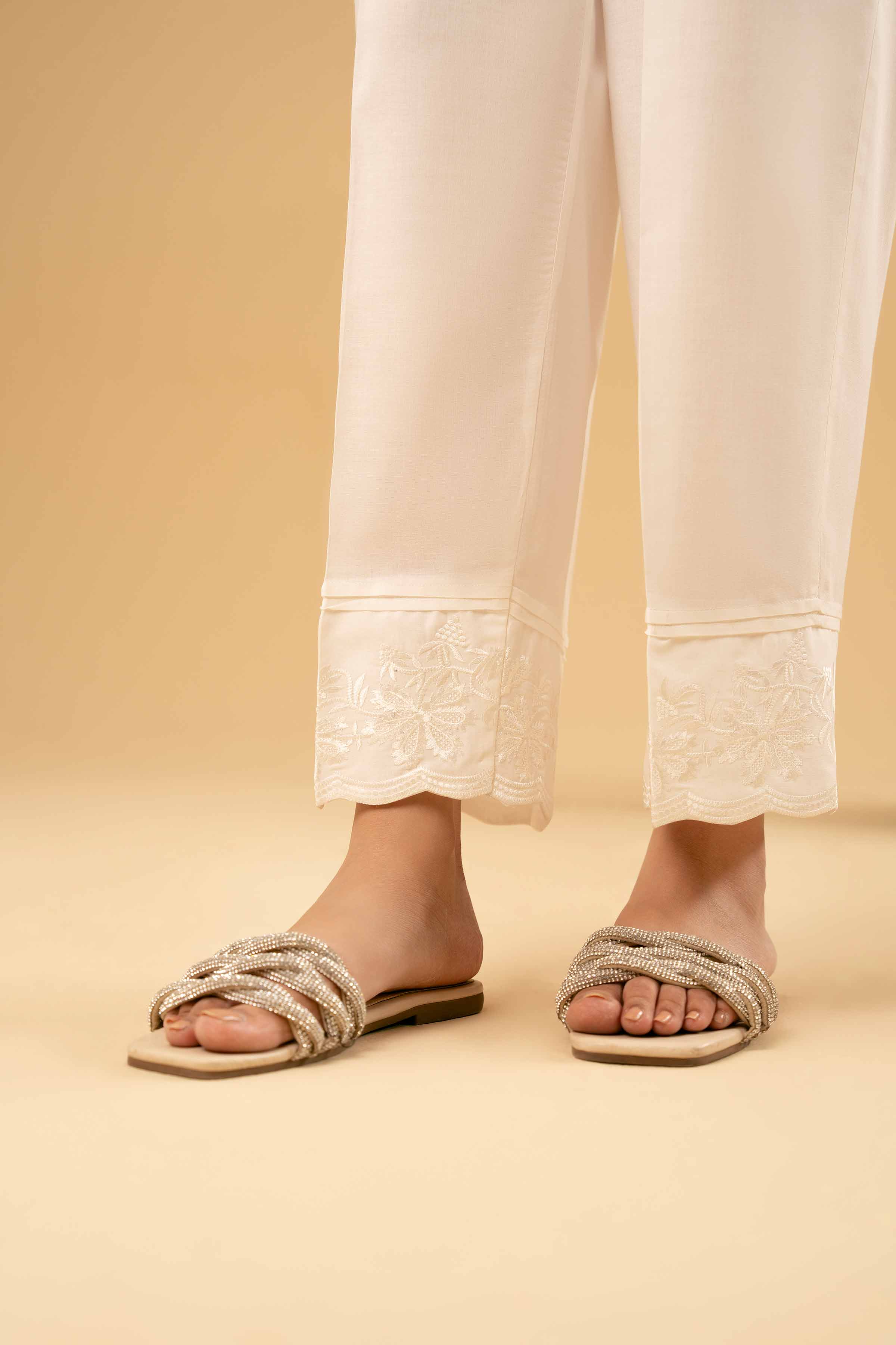 Embroidered Trousers - PE25-237 - Image 4