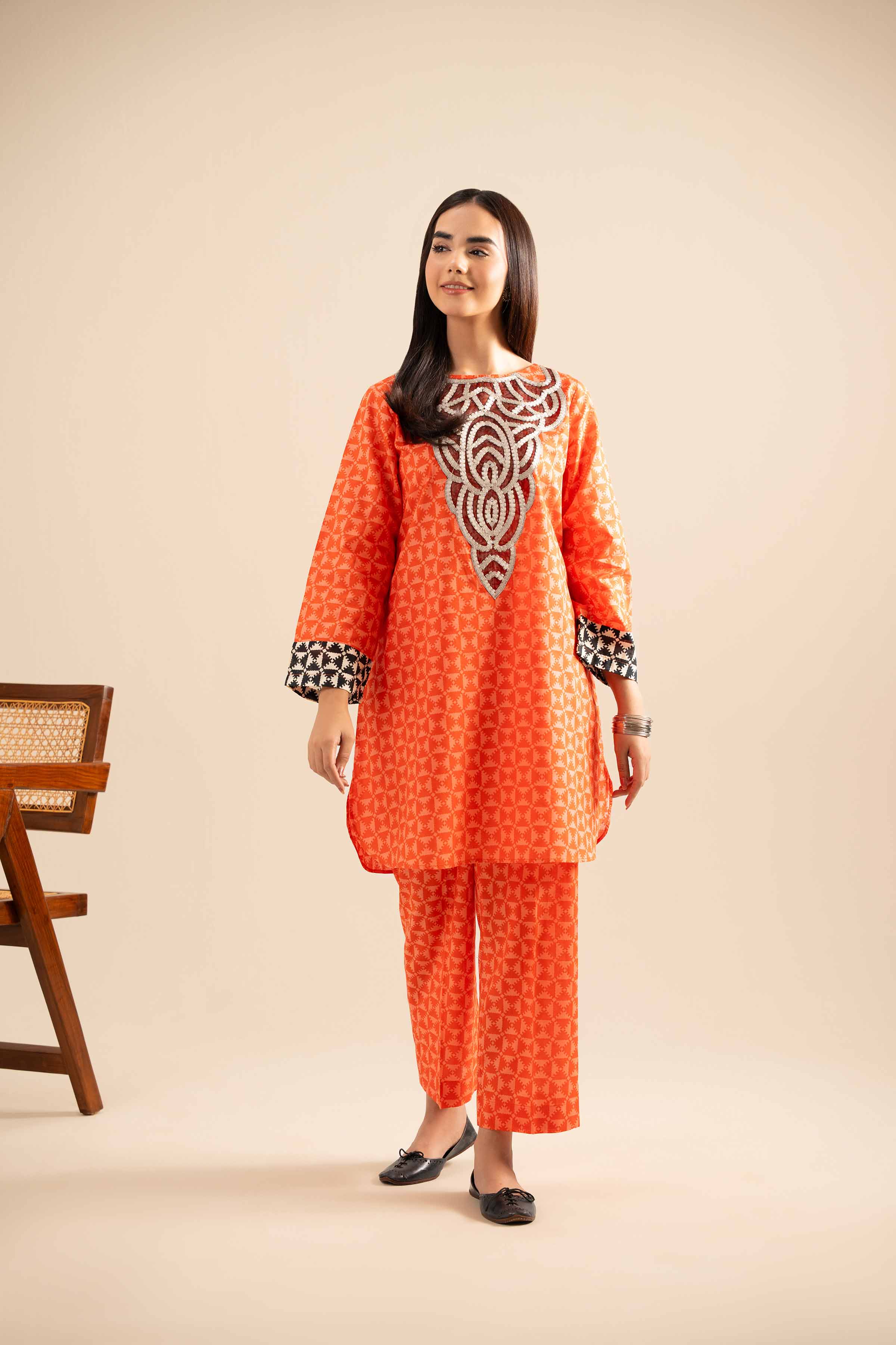 2 Piece - Printed Embroidered Suit - PE25-394 - Image 5