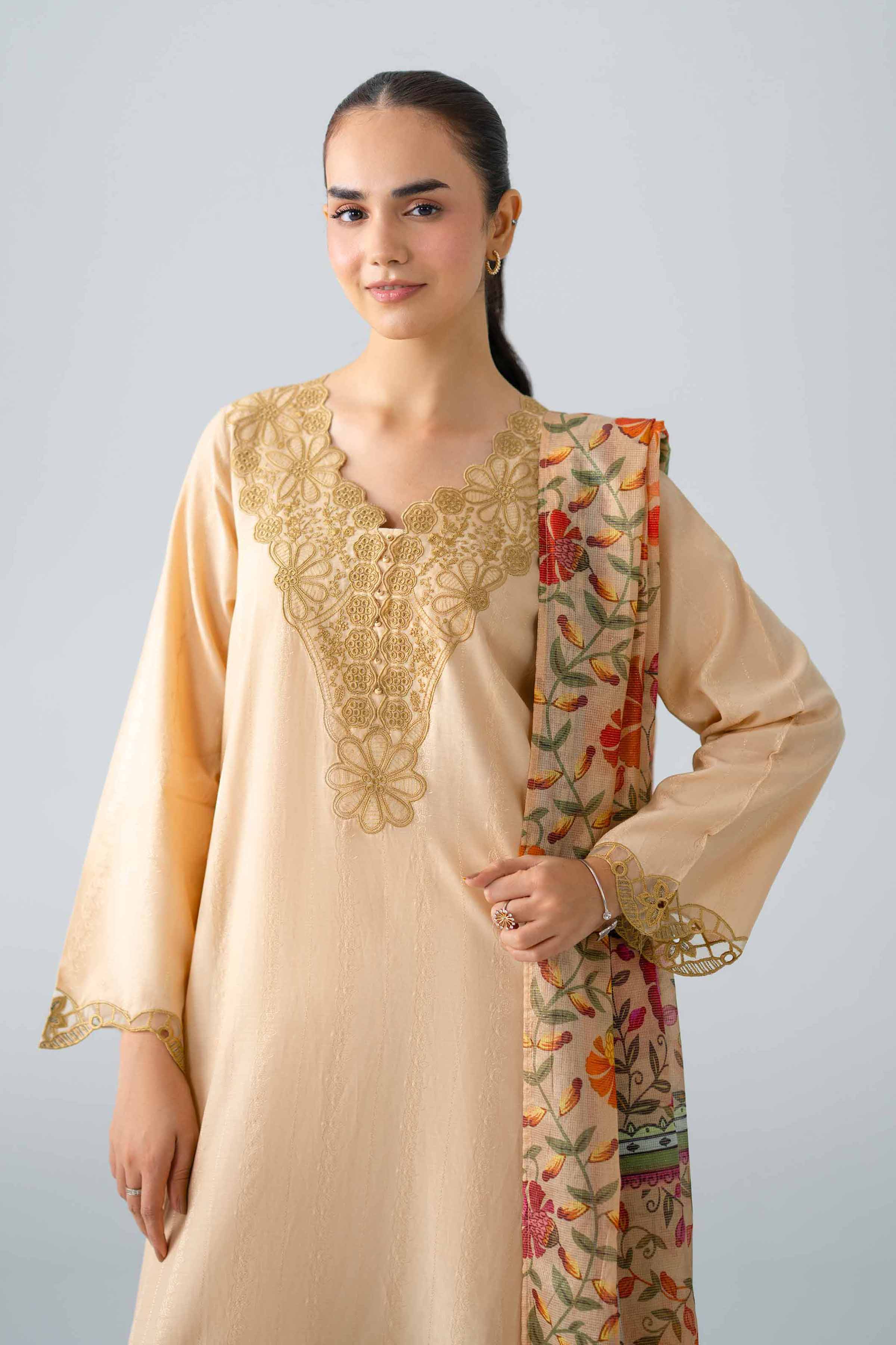 3 Piece - Embroidered Suit - PE26-118 - Image 6
