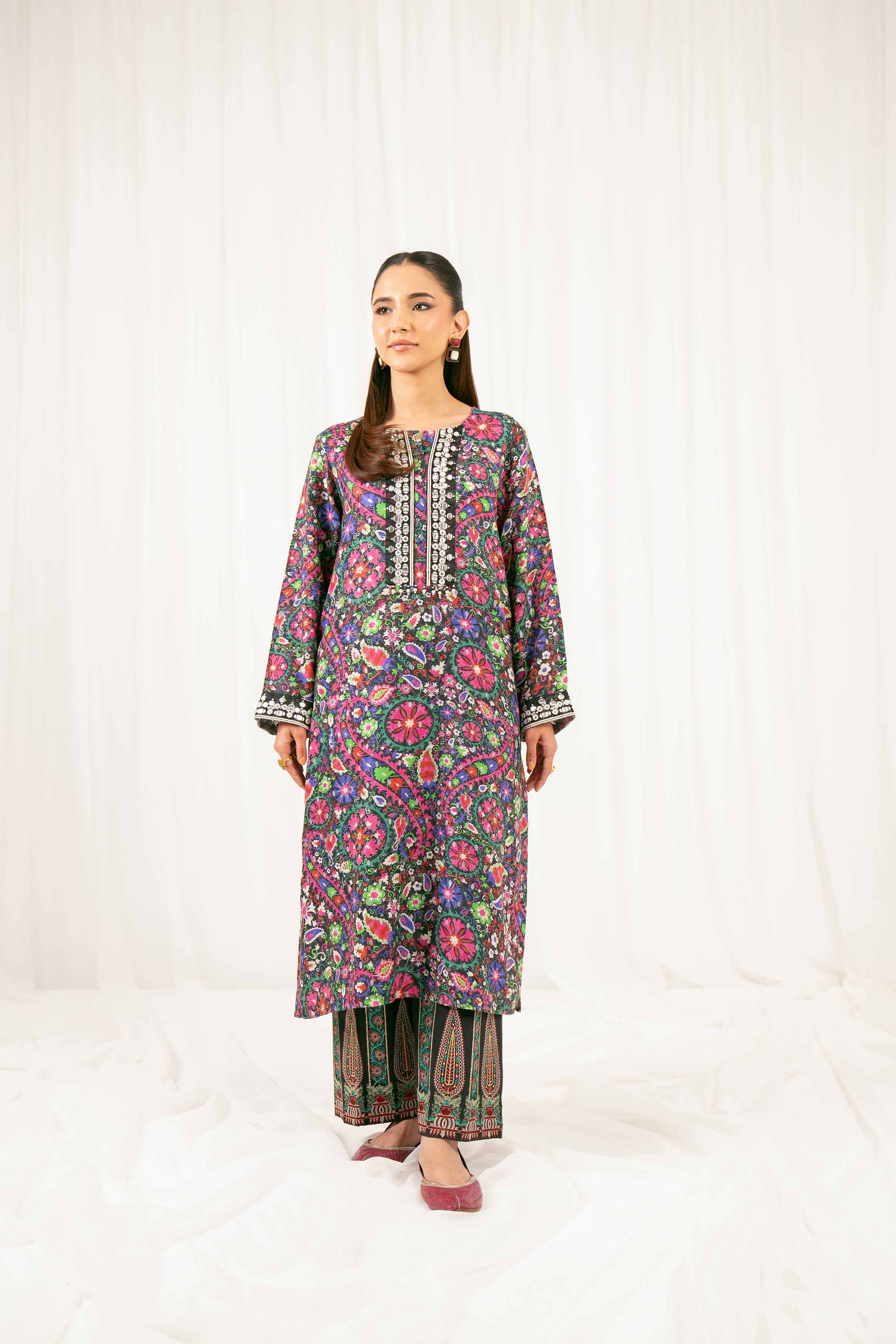 2 Piece - Printed Embroidered Suit - PFE25-28 - Image 9