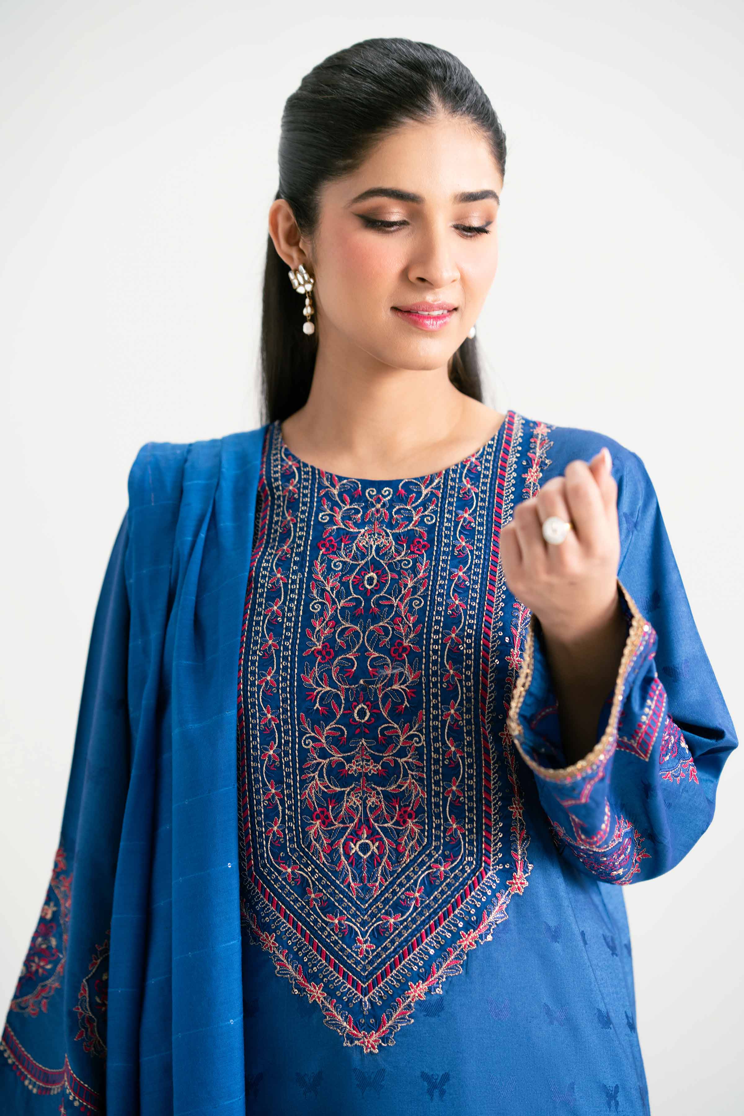 3 Piece - Embroidered Suit - PMD25-16 M - Image 5
