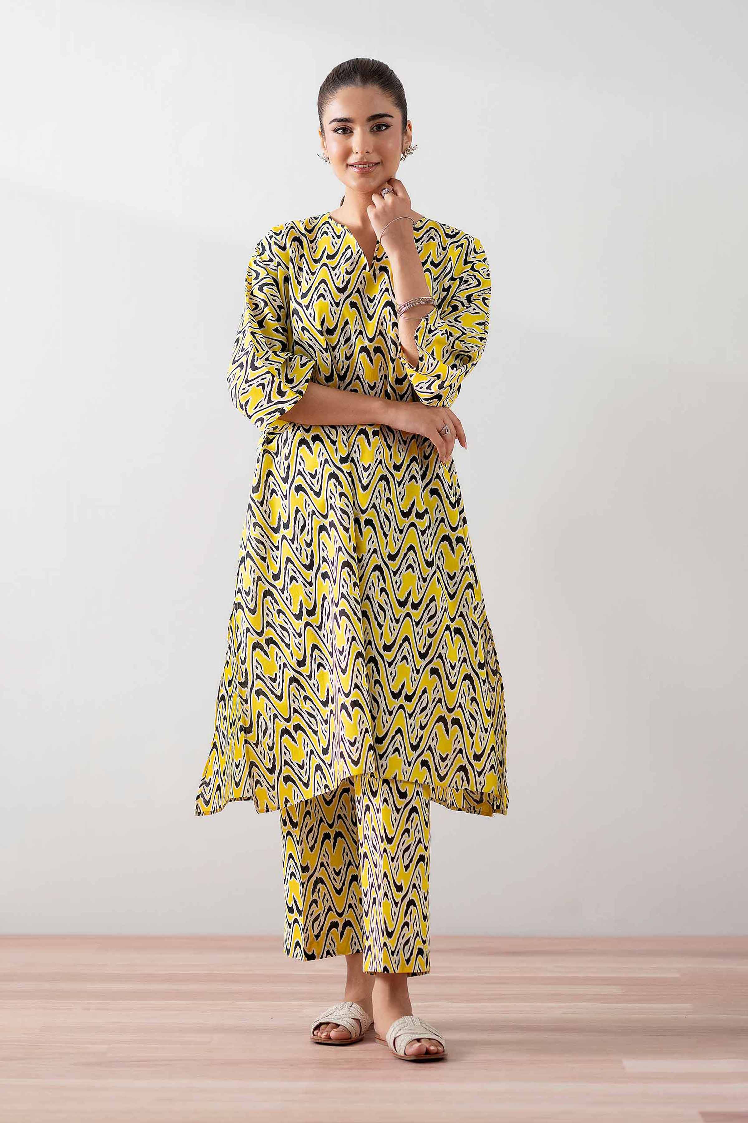 2 Piece - Printed Suit - PS25-217 - Image 2