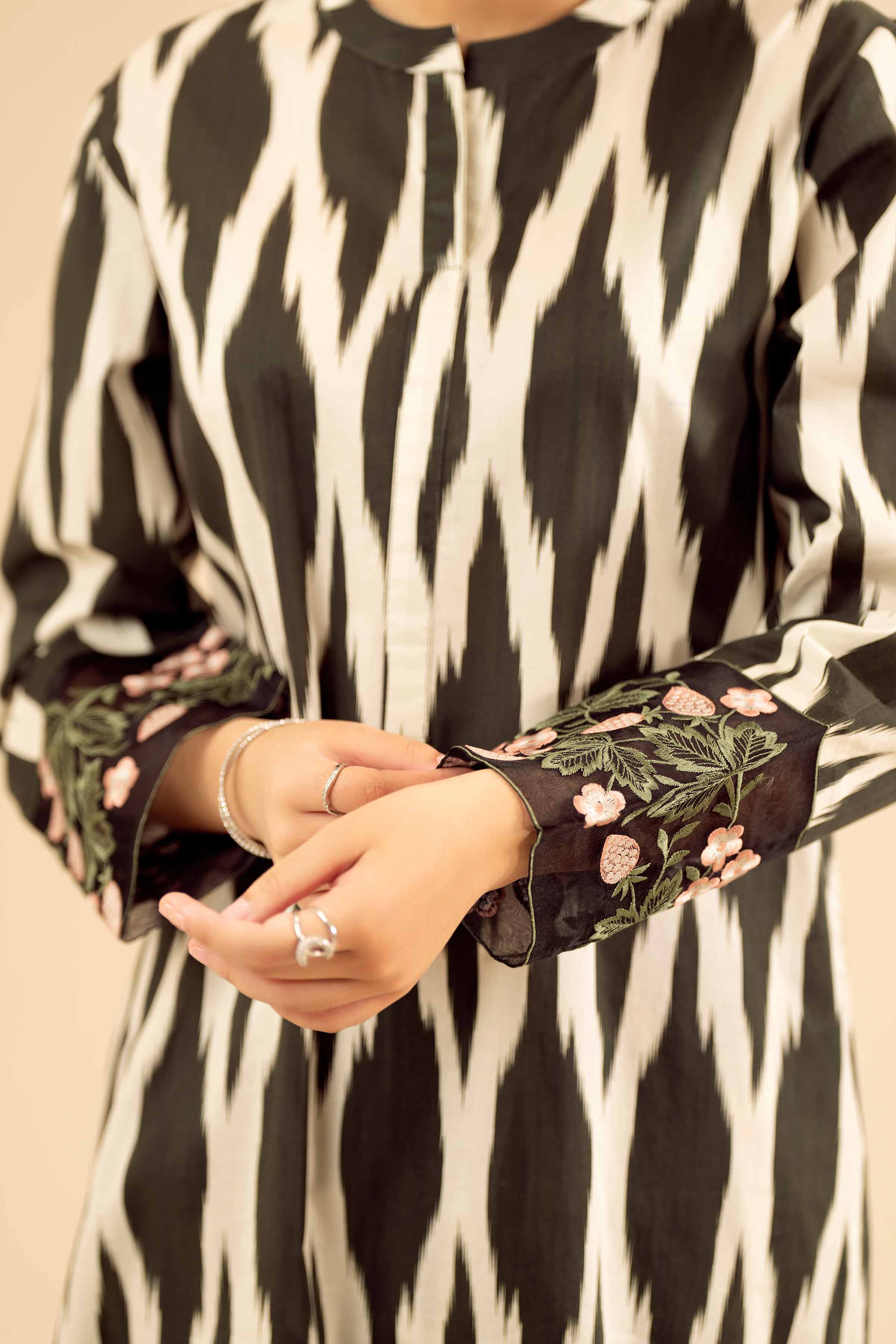 2 Piece - Printed Embroidered Suit - PW25-02 - Image 3