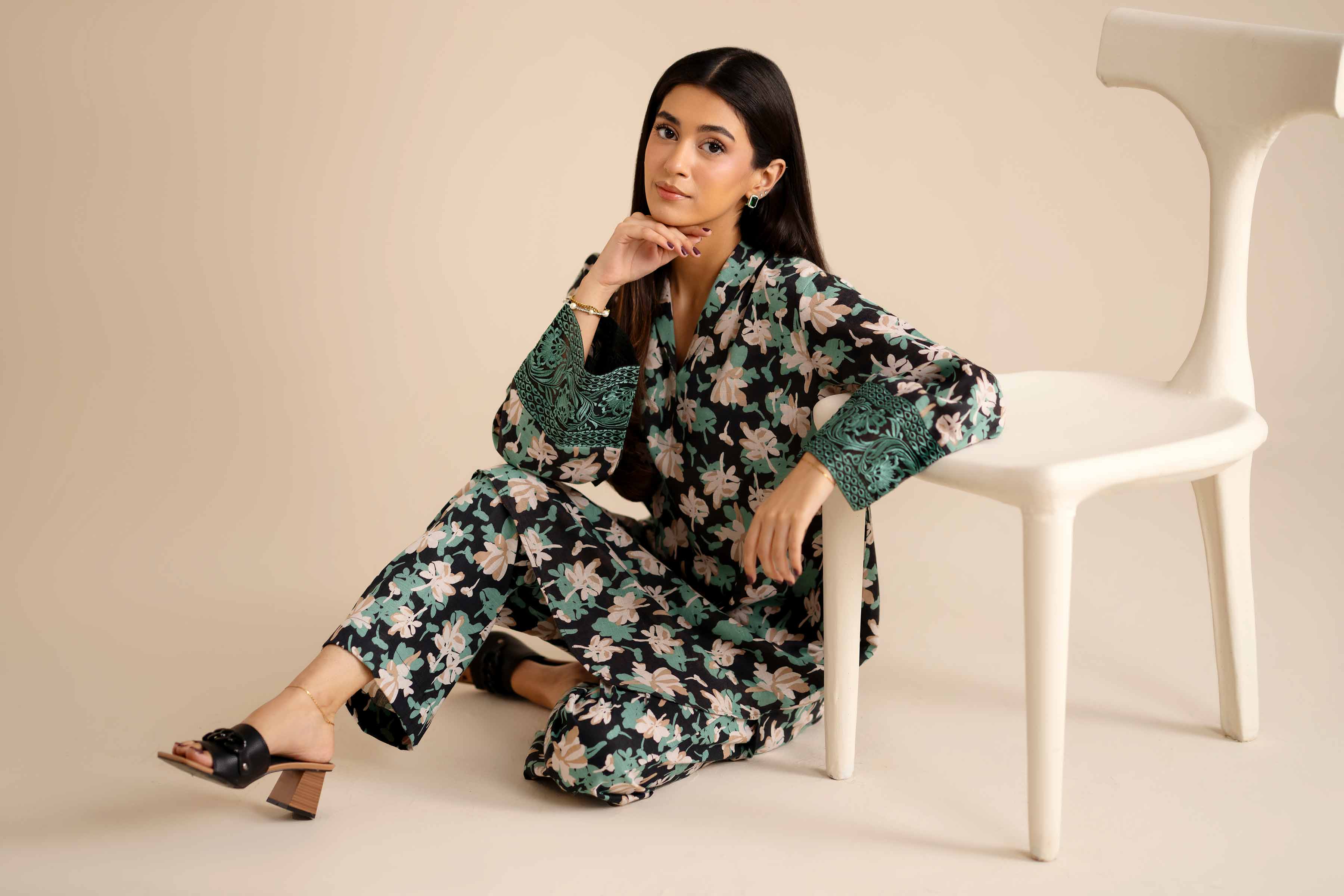 2 Piece - Printed Embroidered Suit - PW25-290 - Image 5