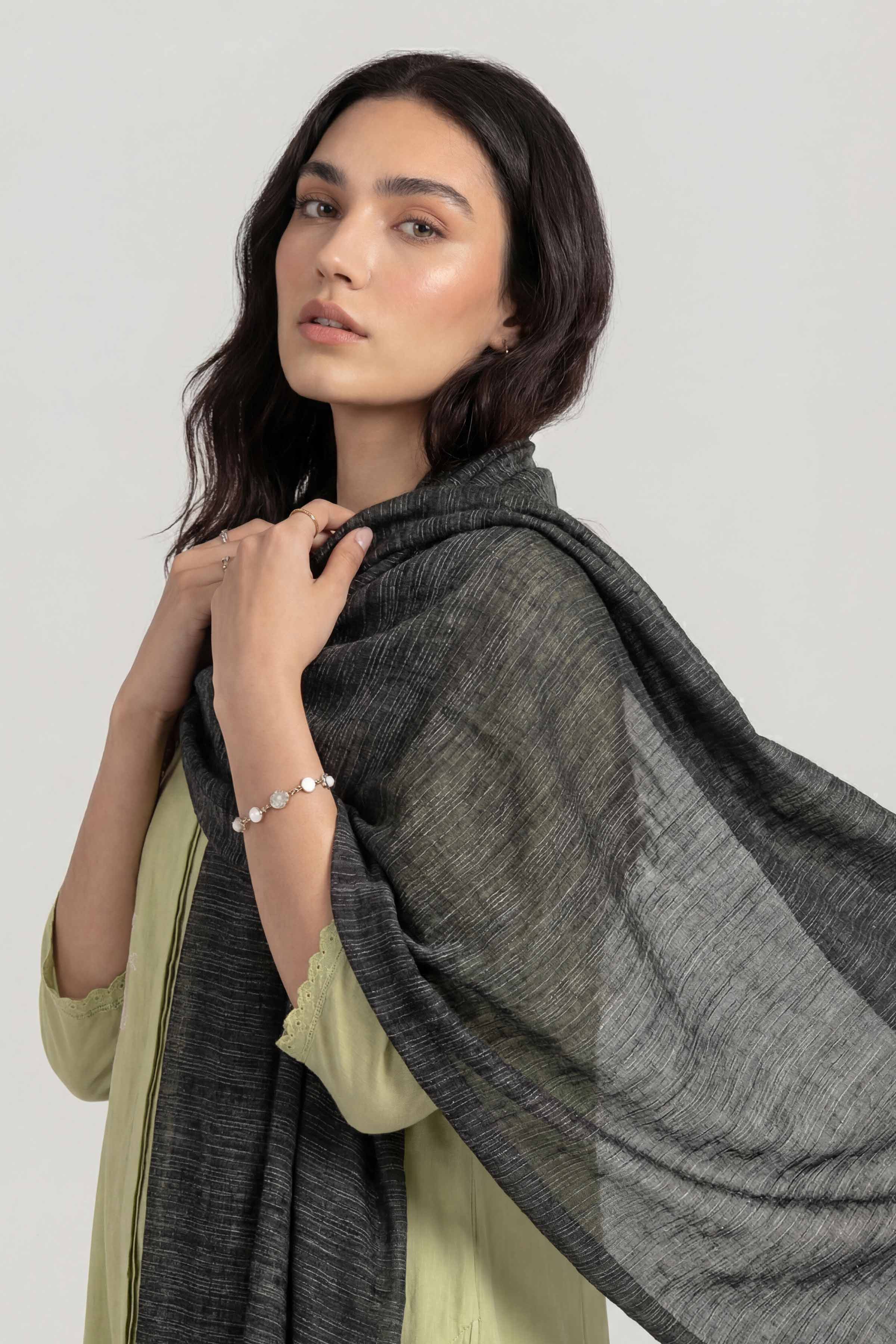 Black Women Scarf - 72070950 - Image 3
